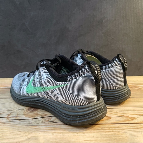 Nike Flyknit Lunar 1+ - Picture 11 of 16